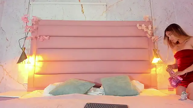 Lezy  online show from October 15, 7:36 pm