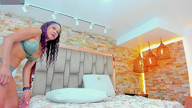 Snapshot of karla_dunn chatting on February 2, 7:46 pm karla dunn online show from February 2, 7:46 pm