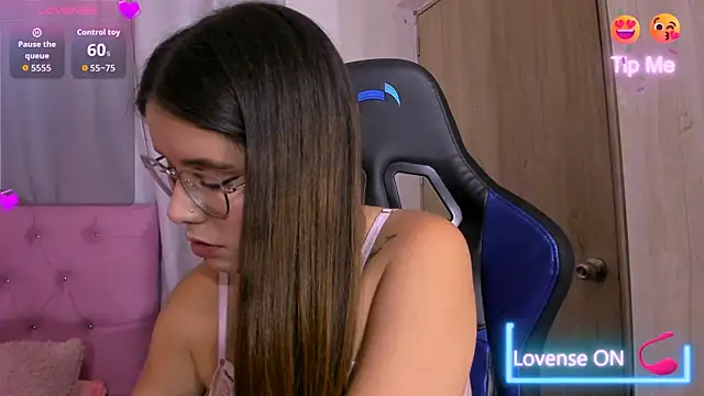ParisShayk online show from May 14, 5:53 pm