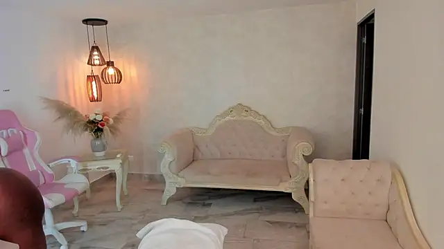 shantallknowless online show from January 21, 12:29 pm