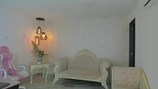 shantallknowless online show from January 30, 12:48 pm