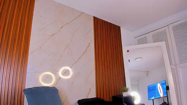 Snapshot of BRYXXXON1 chatting on February 13, 6:05 pm BRYXXXON1 online show from February 13, 6:05 pm