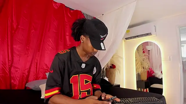 Snapshot of BRYXXXON1 chatting on February 15, 1:38 pm BRYXXXON1 online show from February 15, 1:38 pm