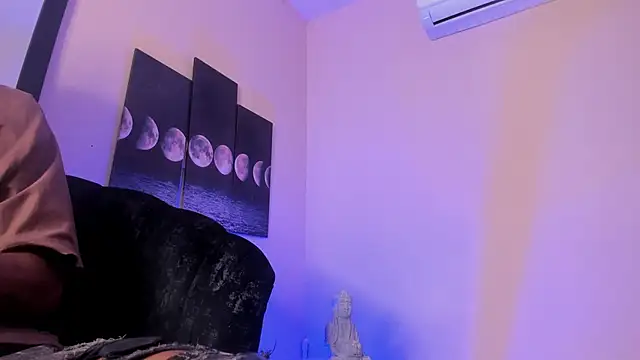 Snapshot of BRYXXXON1 chatting on March 1, 2:13 pm BRYXXXON1 online show from March 1, 2:13 pm