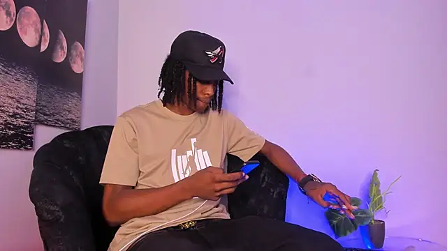 Snapshot of BRYXXXON1 chatting on September 28, 4:56 pm BRYXXXON1 online show from September 28, 4:56 pm