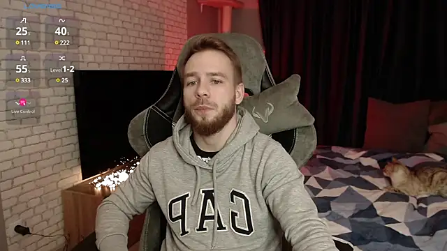 Snapshot of LeoPaulini chatting on December 23, 12:52 pm LeoPaulini online show from December 23, 12:52 pm