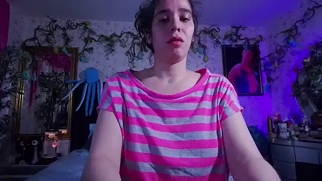 Snapshot of Elizabeth77_ chatting on January 18, 10:06 am Elizabeth77 online show from January 18, 10:06 am