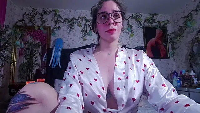 Snapshot of Elizabeth77_ chatting on October 4, 10:30 pm Elizabeth77 online show from October 4, 10:30 pm