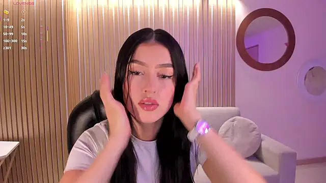 Snapshot of PaulinaSantos_ chatting on October 12, 6:18 pm PaulinaSantos online show from October 12, 6:18 pm