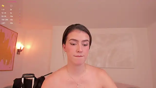 PaulinaSantos  online show from December 21, 5:31 pm