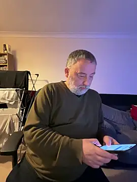 LondonTeffy online show from January 28, 10:12 pm