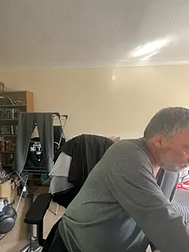 LondonTeffy online show from October 2, 10:22 am