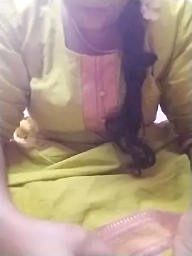 Snapshot of Tamilpriya46 chatting on February 15, 4:12 pm Tamilpriya46 online show from February 15, 4:12 pm