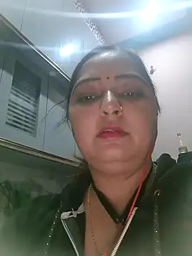 Snapshot of Dianaa9 chatting on December 29, 8:33 am Dianaa9 online show from December 29, 8:33 am