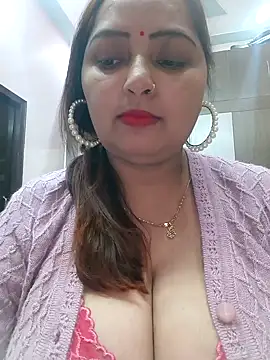 Snapshot of Dianaa9 chatting on February 9, 5:22 pm Dianaa9 online show from February 9, 5:22 pm