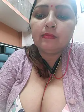 Snapshot of Dianaa9 chatting on February 13, 8:38 am Dianaa9 online show from February 13, 8:38 am