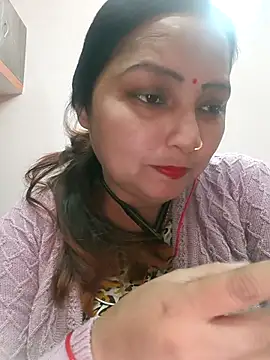 Snapshot of Dianaa9 chatting on February 13, 11:39 am Dianaa9 online show from February 13, 11:39 am