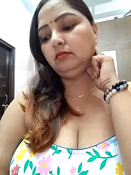 Snapshot of Dianaa9 chatting on March 5, 6:23 pm Dianaa9 online show from March 5, 6:23 pm