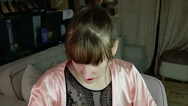 Snapshot of victoirenextdoor chatting on March 14, 11:43 pm victoirenextdoor online show from March 14, 11:43 pm