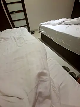 Snapshot of Exhibitionist1508 chatting on November 4, 6:45 am Exhibitionist1508 online show from November 4, 6:45 am