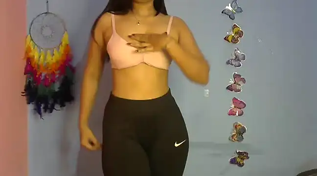 Black cat cutie online show from December 26, 4:43 am