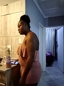 Snapshot of TheDoubleTrouble18xxx chatting on January 25, 8:10 pm TheDoubleTrouble18xxx online show from January 25, 8:10 pm