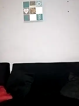 Snapshot of TheDoubleTrouble18xxx chatting on March 6, 10:04 pm TheDoubleTrouble18xxx online show from March 6, 10:04 pm