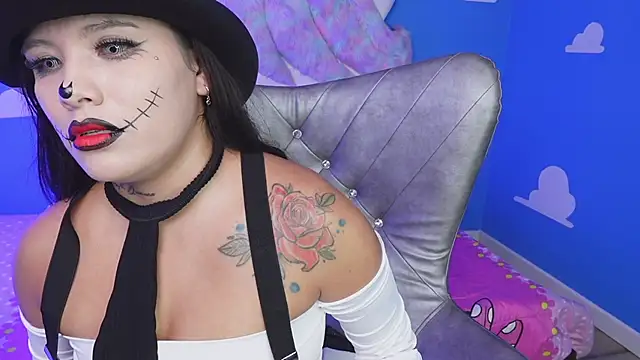 Snapshot of miss_keisi chatting on October 31, 5:58 pm miss keisi online show from October 31, 5:58 pm