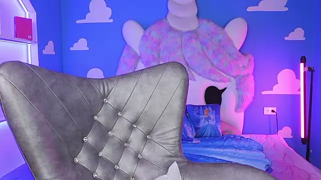 miss keisi online show from March 6, 6:04 pm