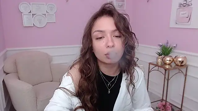 LucySkilar online show from October 5, 4:33 am