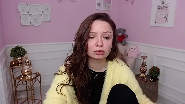 LucySkilar online show from February 23, 5:27 am