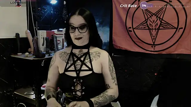 Evil Queen 666 online show from March 21, 8:19 am