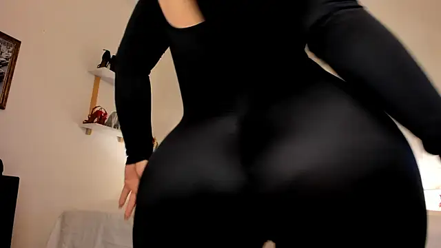 leslie k online show from March 10, 12:07 am