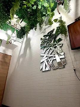 tamarabigass1 online show from November 9, 6:01 am