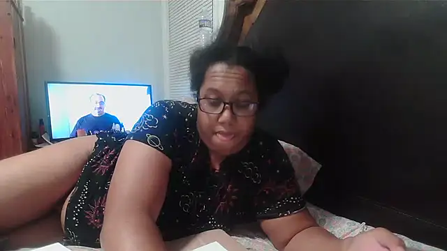 ebonyred online show from March 23, 1:20 am