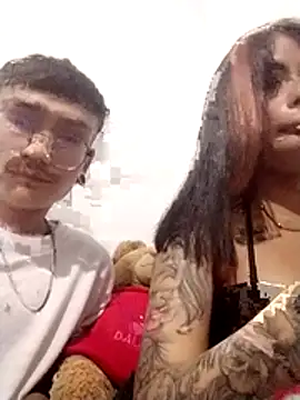 Snapshot of sylvana_19 chatting on December 14, 4:51 am sylvana 19 online show from December 14, 4:51 am