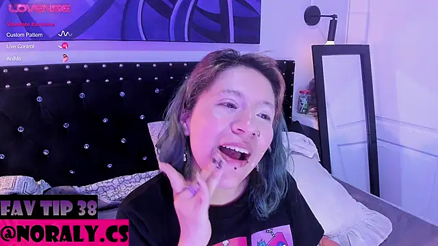hey noraly online show from May 26, 3:24 am