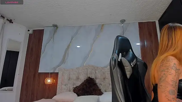 mia 18v online show from November 6, 5:36 pm