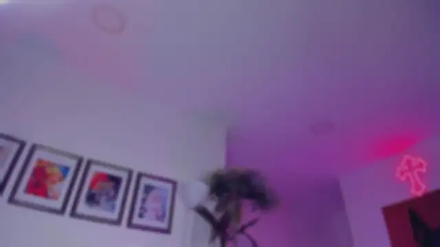 Snapshot of Taylor__foxxx chatting on October 3, 6:10 am Taylor foxxx online show from October 3, 6:10 am
