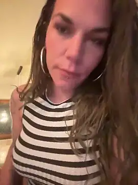 Lady Knaller online show from March 8, 8:34 pm