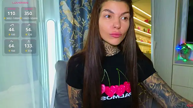 tattooedBabyy online show from April 4, 10:13 am