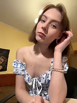 Crayzy Luv online show from January 14, 6:28 pm