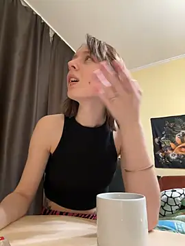 Crayzy Luv online show from February 1, 1:02 am