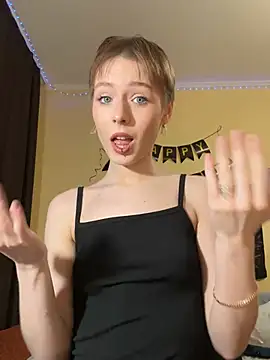 Crayzy Luv online show from March 9, 7:26 pm