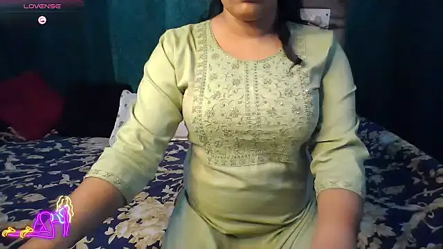 Trezza online show from December 3, 4:06 pm