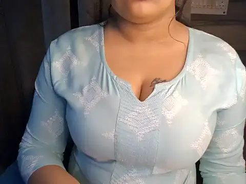 Trezza online show from November 6, 11:15 pm