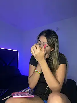 ScarlettAndClark online show from February 12, 4:33 am