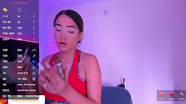 ScarlettAndClark online show from March 6, 9:09 pm