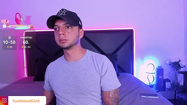 ScarlettAndClark online show from September 24, 5:55 am