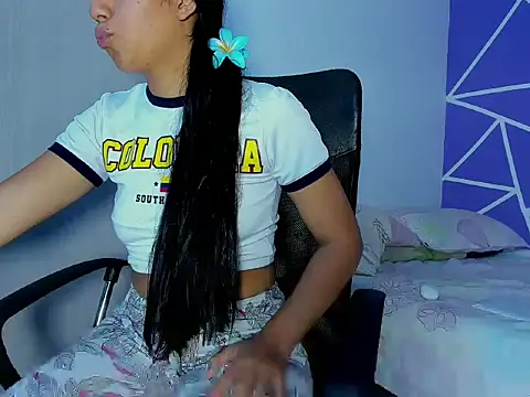 skinnyanai2 online show from October 11, 2:37 pm